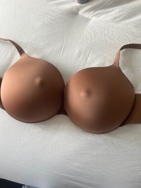 Skims nipple bra 38D never worn